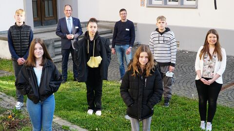 Teilnehmerinnen und Teilnehmer des Girls' Day und Boys' Day mit RP Dr. Christoph Ullrich