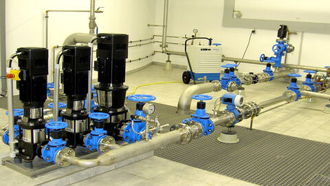 Eine Wasserversorgungsanlage.