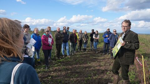 Moritz Mattern von der Hegegemeinschaft Grüningen informierte über die Arbeit der Hegegemeinschaft und der Jäger. 