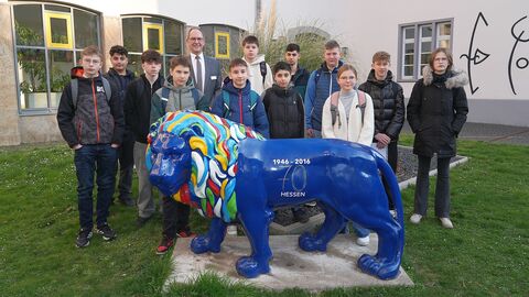 Christoph Ullrich mit den Teilnehmerinnen und Teilnehmern des Girls und Boys Days.